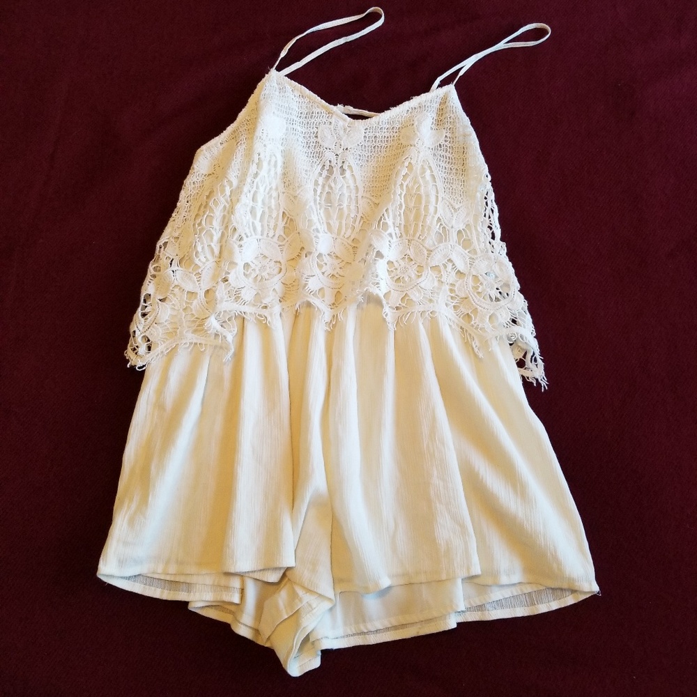 American Eagle Outfitters White Lace Romper Size S